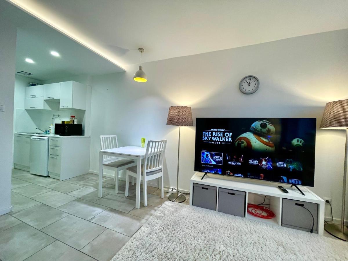 Palace 3 Wifi 65'Tv Netflix Hbo Disney Applettv Варшава Экстерьер фото